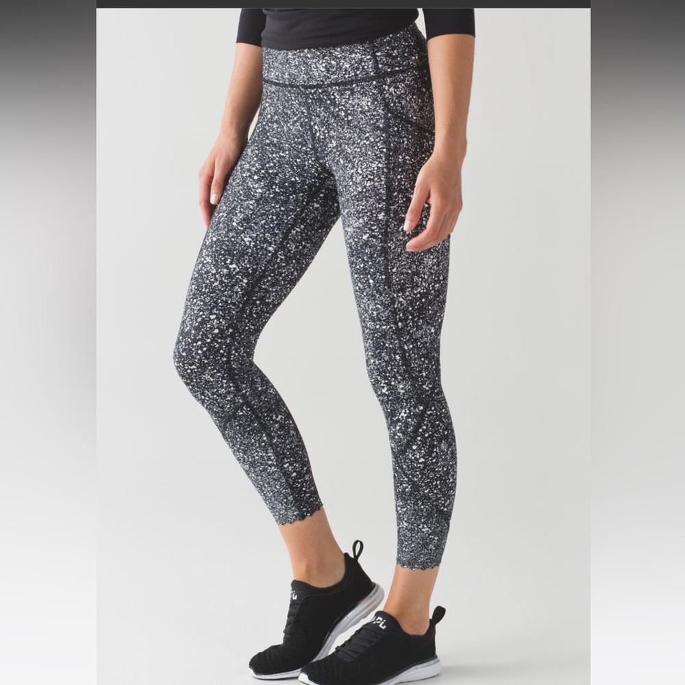 Lululemon Tight Stuff Tight II pants, size 4